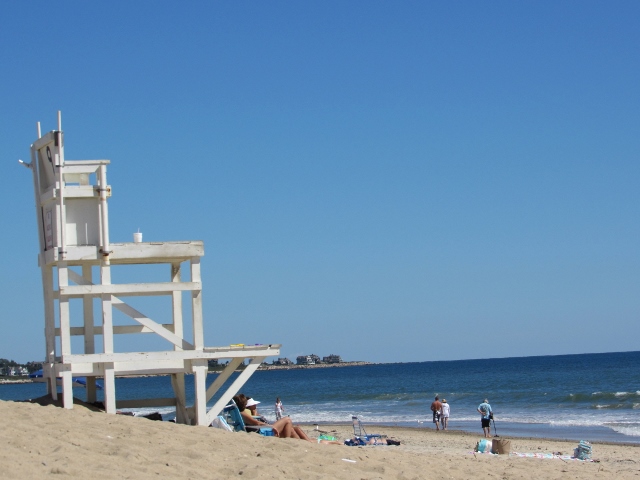Rhode Island, Atlantic Ocean, beach day, bevyofbooks.com
